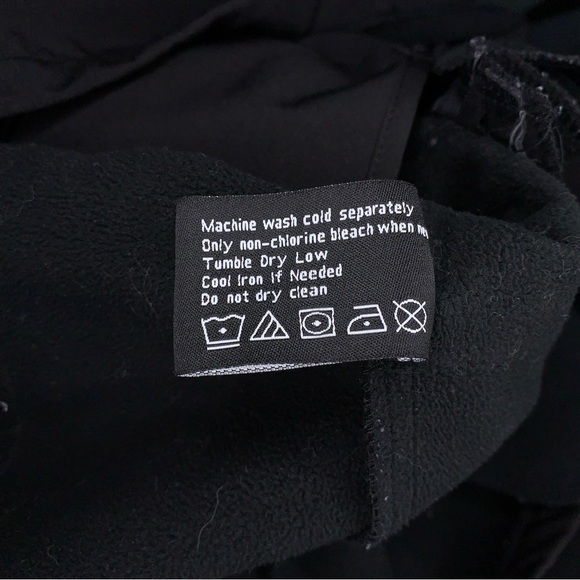 Small Avanti Black Belted Jacket Gold Zippers Faux Leather Trim Collar Lined - Picture 14 of 14